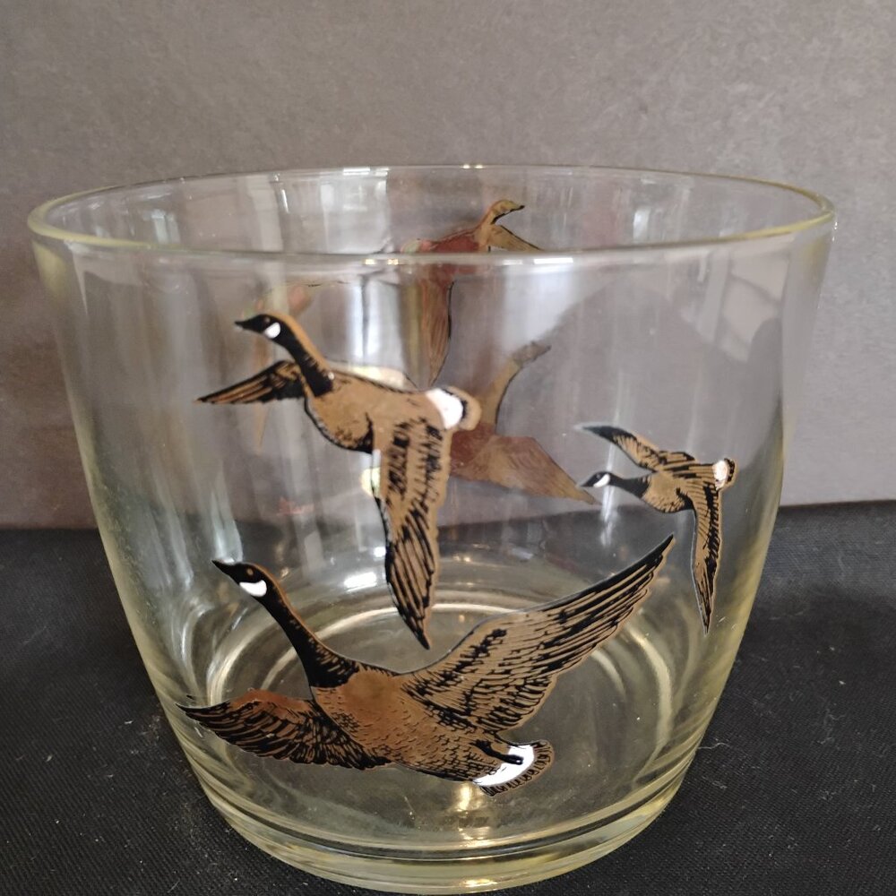West Virginia Glass Vintage Geese Motif Ice Bucket signed "Meth"